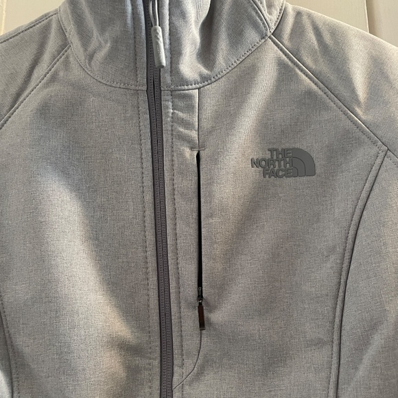 The North Face Ladies Apex Barrier Soft Shell Jacket - Heathered Gray, Small - Picture 6 of 14